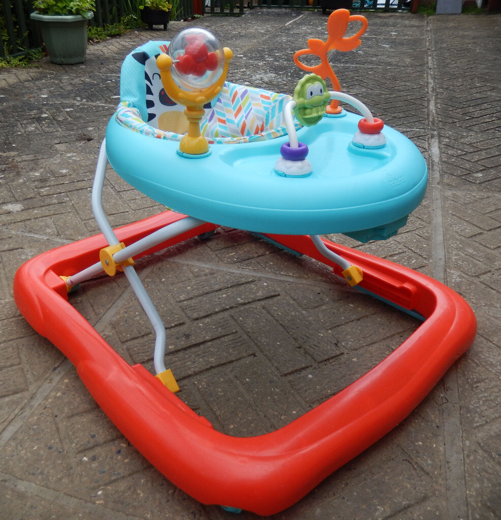 how to adjust bright starts walker